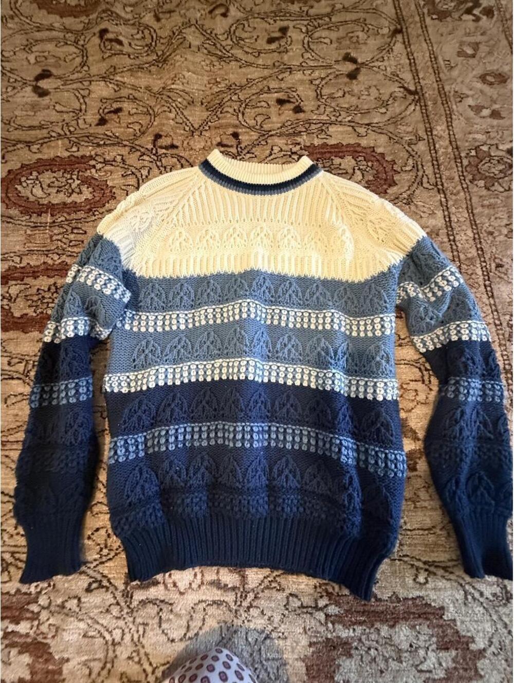 Handmade fair isle Blue and cream vintage 90s sweater with horizontal stripes